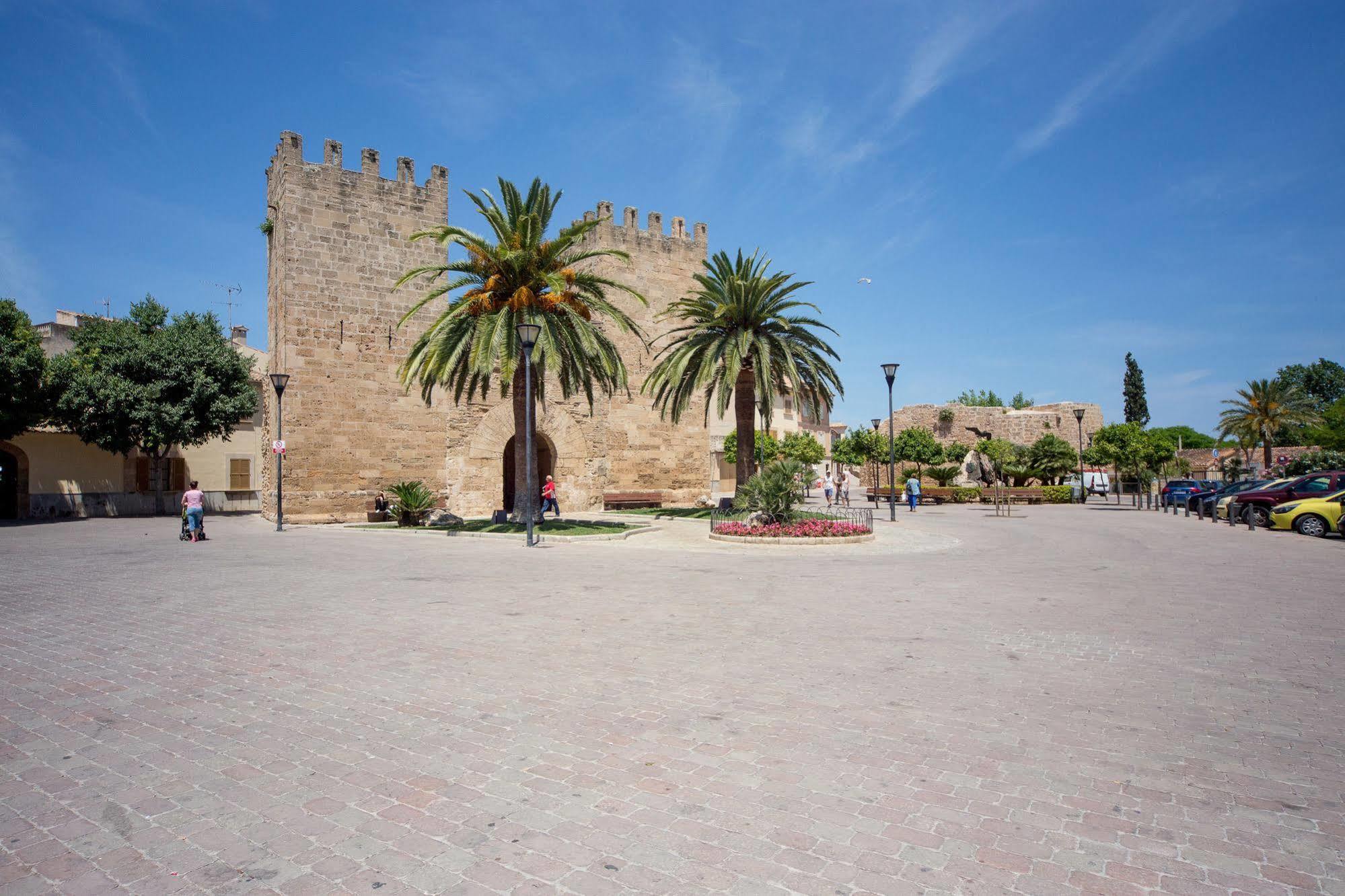 Apartamentos Carlos V Alcúdia Exteriér fotografie